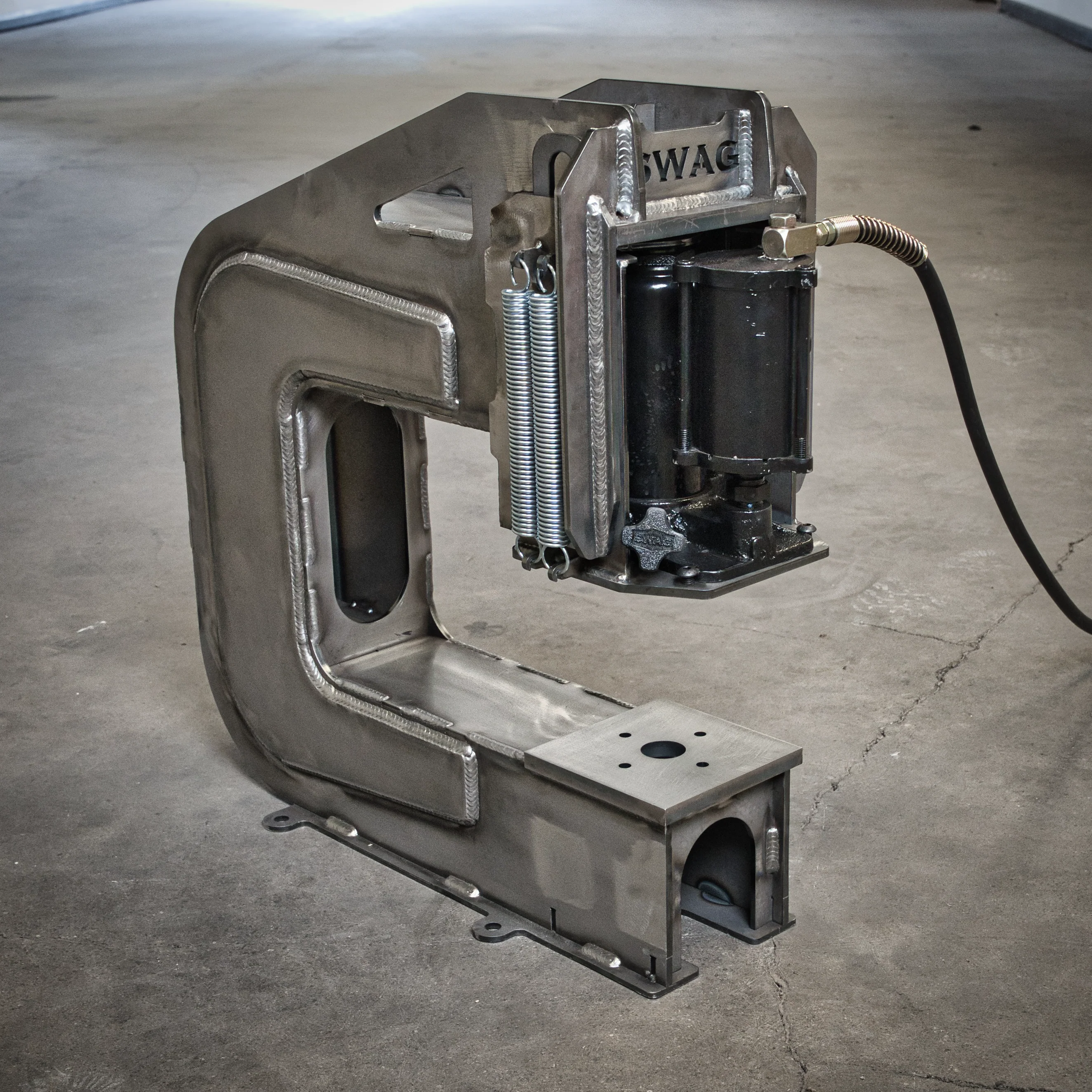 Fully Welded C-Frame Press With 5 Ton Bottle Jack - Image 2